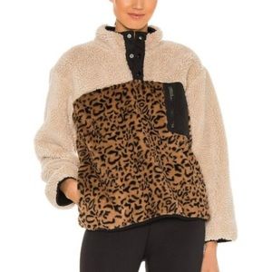 NWOT Rails Saga Leopard Fleece
